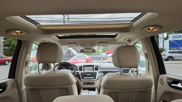2012 Mercedes-Benz M-Class ML 350 BlueTEC in Cars & Trucks in Laval / North Shore - Image 13