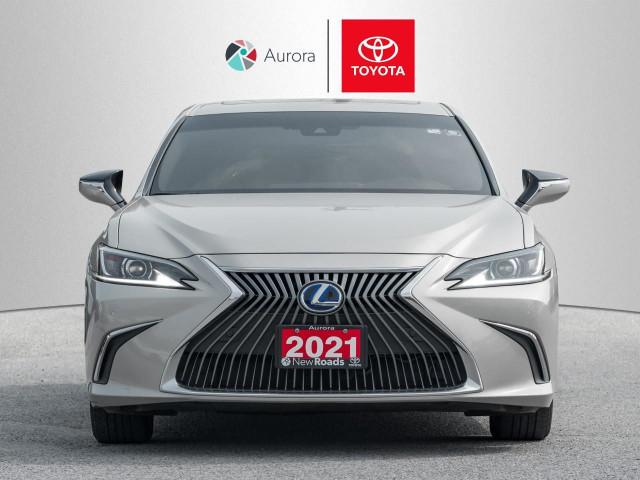 2021 Lexus ES 300h ES300 Premium Hybrid, One owner Clean Carfax in Cars & Trucks in Markham / York Region - Image 2