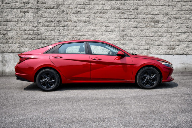 2023 Hyundai Elantra Preferred • HEATED SEATS/STEERING • CP/AA in Cars & Trucks in Cornwall - Image 2
