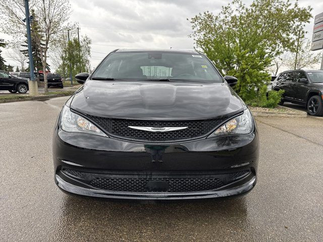 2025 Chrysler Grand Caravan SXT in Cars & Trucks in Edmonton - Image 2