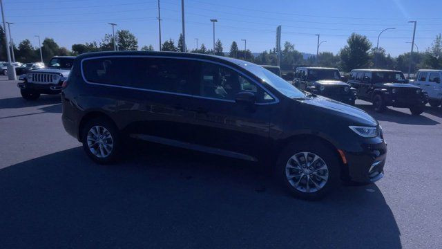 2026 Chrysler Pacifica Select | AWD | 7 Passenger | Leather in Cars & Trucks in Prince George - Image 2