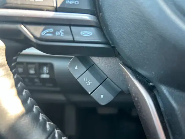 2023 Subaru Forester Touring | Toit Pano | Sièges Chauffant | Ca in Cars & Trucks in City of Montréal - Image 19