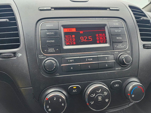 2015 Kia Forte BAS KM GARANTIE 1 ANS in Cars & Trucks in City of Montréal - Image 4