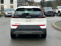 This 2023 Chevrolet Bolt EV has a White exterior and Black seats with seating for 5. Equipped with a... (image 5)