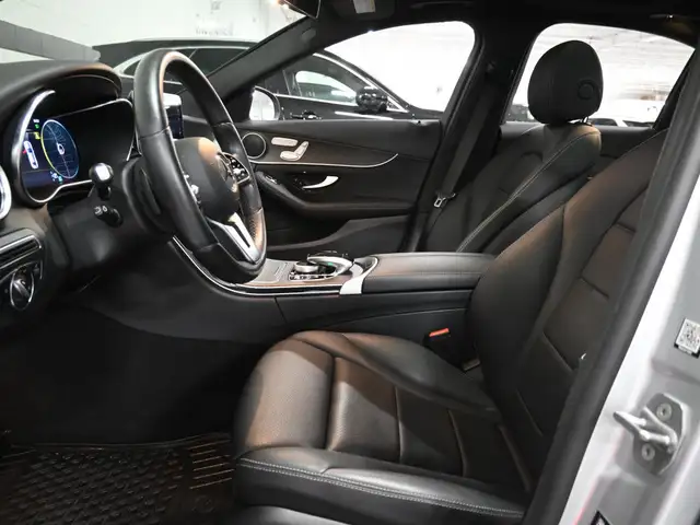 2021 Mercedes-Benz C 300 4MATIC No Accident AMG Night Digital Da in Cars & Trucks in Mississauga / Peel Region - Image 26