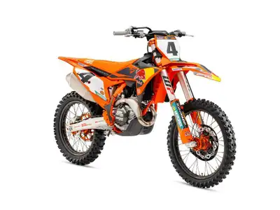 2025 KTM 450 SX-F FACTORY EDITION BIENTÔT EN STOCK 45.08$/semaine (120 mois @ 7.99% + tx) Inclus tou...