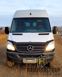 2010 MERCEDES BENZ Sprinter 2500 Cargo Van Mercedes MG5+MH1 3.0 L V6 diesel engine 5 speed automatic... (image 1)