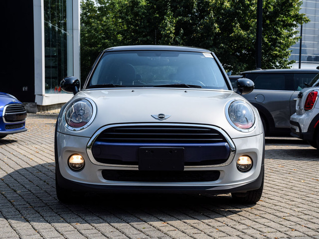 2016 MINI Cooper Hardtop 3 Door | No Accidents | HTD Seats | Sun in Cars & Trucks in City of Toronto - Image 2