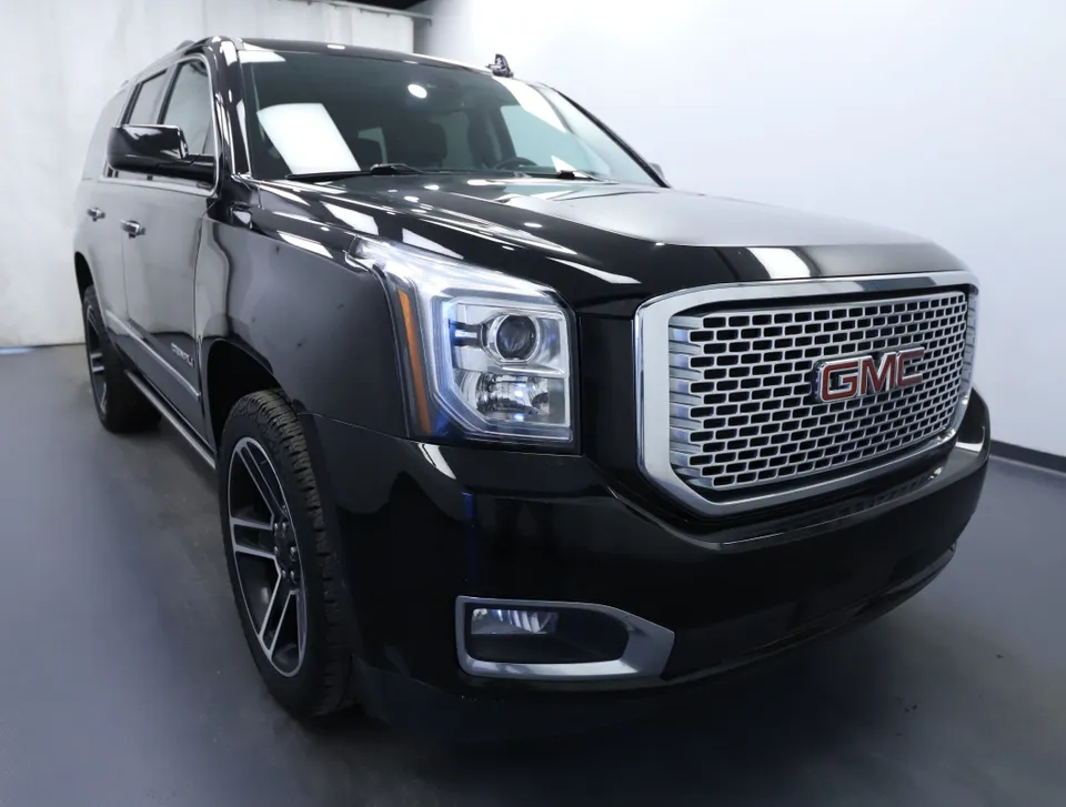 2017 GMC Yukon Denali 6.2L V8 | CLEAN CARFAX | 7 SEATER