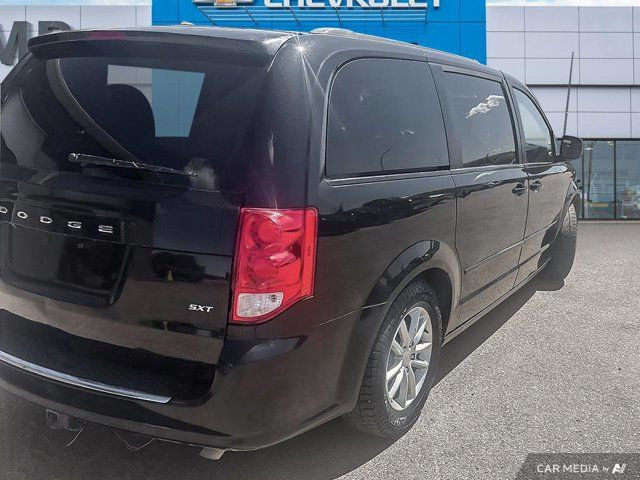 2014 Dodge Grand Caravan SXT | DVD | Rear A/C | Alloy Wheels in Cars & Trucks in Saskatoon - Image 4
