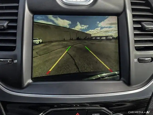 2022 Chrysler 300 300 Touring L | Leather | Nav | Apple Carplay in Cars & Trucks in Guelph - Image 26