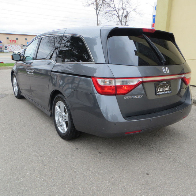 2011 Honda Odyssey Touring Elite 4dr Minivan (3.5L 6cyl 6A) in Cars & Trucks in Mississauga / Peel Region - Image 3