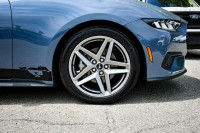 Low Mileage, Blind Spot Detection, Lane Keeping Assist, Lane Departure Warning, 4G Wi-Fi, Proximity... (image 6)