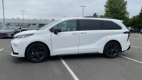 This, is a White 2024 Toyota Sienna with XSE AWD 7-Passenger Package, Featuring:~ Low Mileage~ Compl... (image 4)