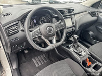 Experience comfort, confidence, and advanced safety in the 2021 Nissan Qashqai S FWD. This compact S... (image 9)