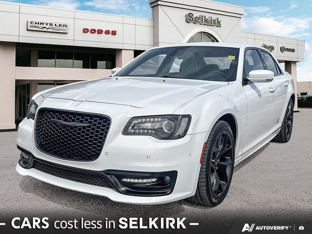 2022 Chrysler 300 in Cars & Trucks in Winnipeg