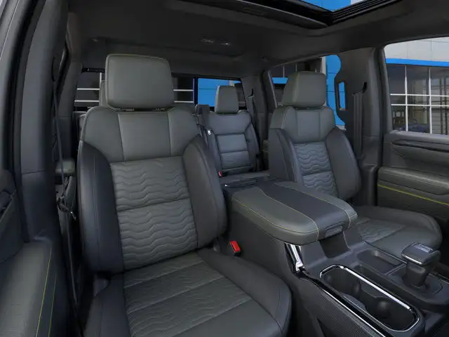2025 Chevrolet Silverado 1500 ZR2 in Cars & Trucks in Calgary - Image 17