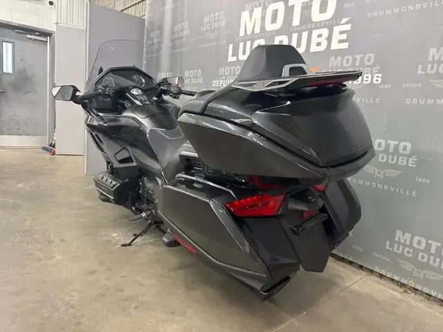 2022 Honda GL1800 Goldwing Tour DCT in Sport Touring in Drummondville - Image 10