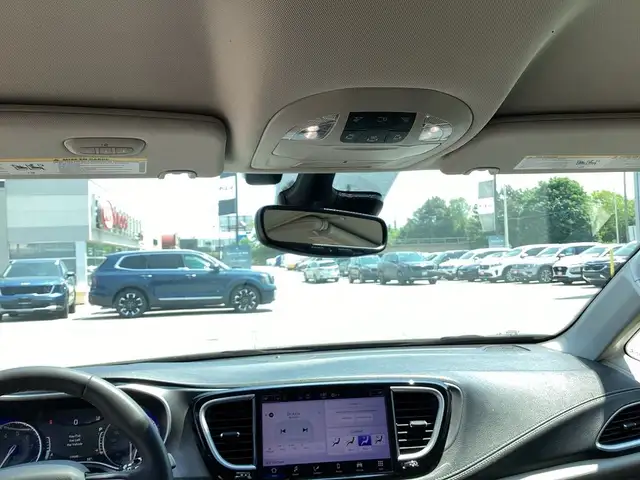 2022 Chrysler Pacifica TOURING L, LEATHER, POWER DOORS, REMOTE S dans Autos et camions dans Région d’Oakville/Halton - Image 20