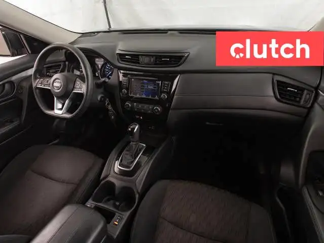 2019 Nissan Rogue S w/ Apple CarPlay & Android Auto, Rearview Ca dans Autos et camions dans Ottawa - Image 17