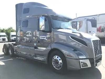 2021 VOLVO VNL64760;Heavy Duty Trucks - Conventional Truck w/ Sleeper Penske Location 100 THORNHILL...