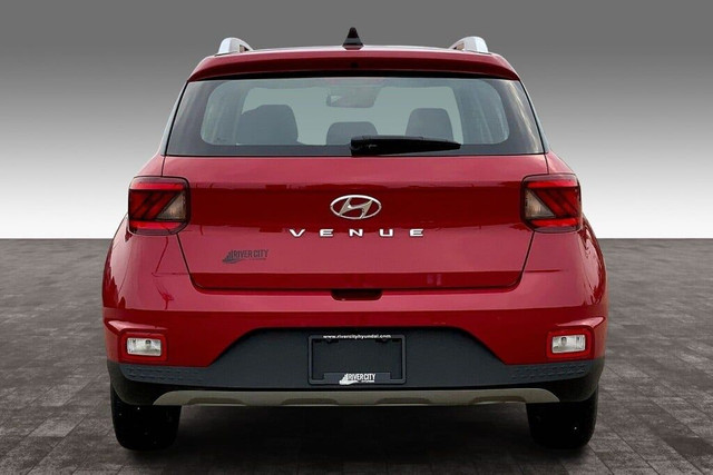 2022 Hyundai VENUE PREFERRED in Cars & Trucks in Edmonton - Image 4