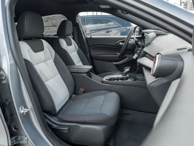 2025 Chevrolet Trax 1RS- Sunroof | Heated Steering Wheel dans Autos et camions dans Région de Markham/York - Image 21