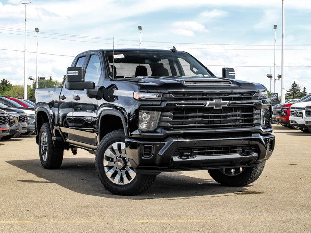 2025 Chevrolet Silverado 2500HD Custom in Cars & Trucks in Edmonton - Image 2
