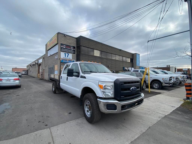  2013 Ford F-350 XL Crew Cab Flat Bed 4WD in Cars & Trucks in City of Toronto