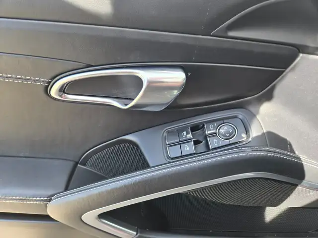 2019 Porsche 911 Carrera 4 **NO ACCIDENTS**LOW KMS**AWD**370H... in Cars & Trucks in Grande Prairie - Image 10