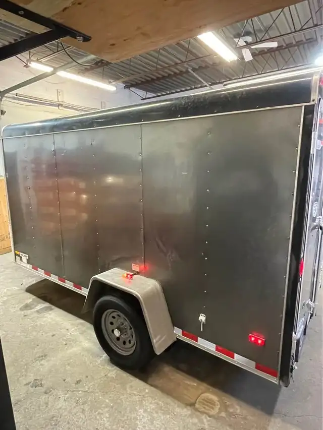 2010 Team Trailers 6x12 Enclosed Trailer with Barn Doors in Cargo & Utility Trailers in Guelph - Image 3