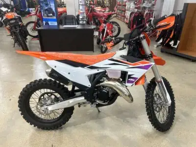 Price does not include: Freight, PDI, Admin and Licensing. 2024 KTM 125 XC Nothing beats the topend...