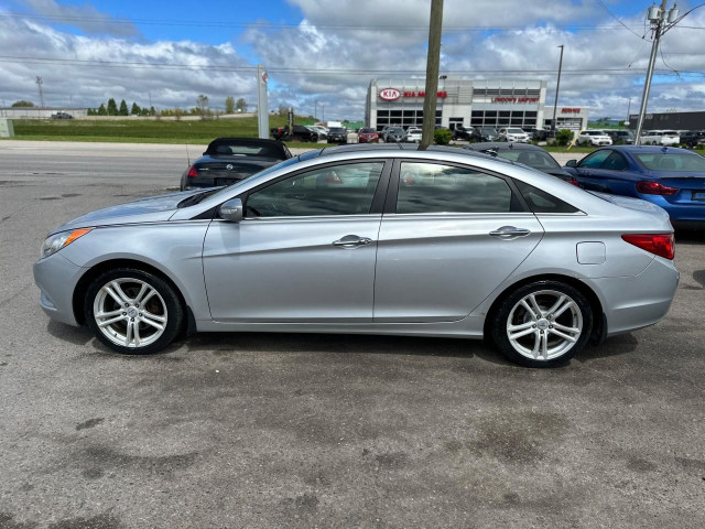 2012 Hyundai Sonata LIMITED, NAVI, SUNROOF, ALLOYS, LEATHER, 1 O in Cars & Trucks in London - Image 2