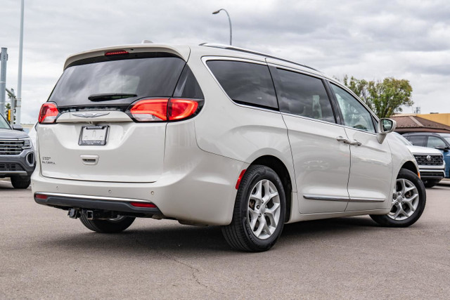 2017 Chrysler Pacifica Touring-L Plus in Cars & Trucks in Edmonton - Image 2
