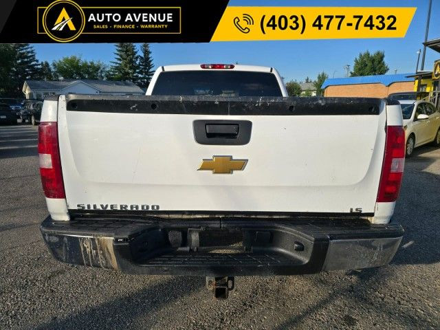 2013 Chevrolet Silverado 1500 LS Cheyenne Edition - 4X4, RADIO,  in Cars & Trucks in Calgary - Image 4