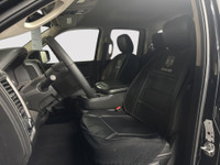 Decouvrez le parfait equilibre entre performance, durabilite et style utilitaire avec ce Ram 1500 Cl... (image 8)