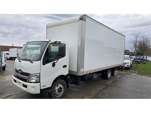 2018 Hino 195 Hino 195 - 21.5Ft x 98W x 98H Box - Lift Gate in Cars & Trucks in City of Toronto - Image 3
