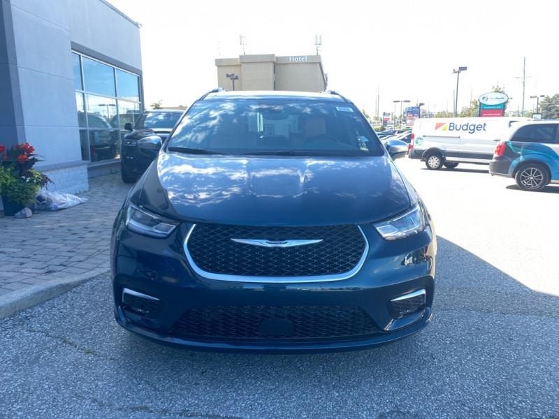 2022 Chrysler Pacifica PINNACLE Front-wheel Drive