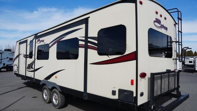 2017 KZ RV Spree S304RL in Travel Trailers & Campers in Ottawa - Image 4