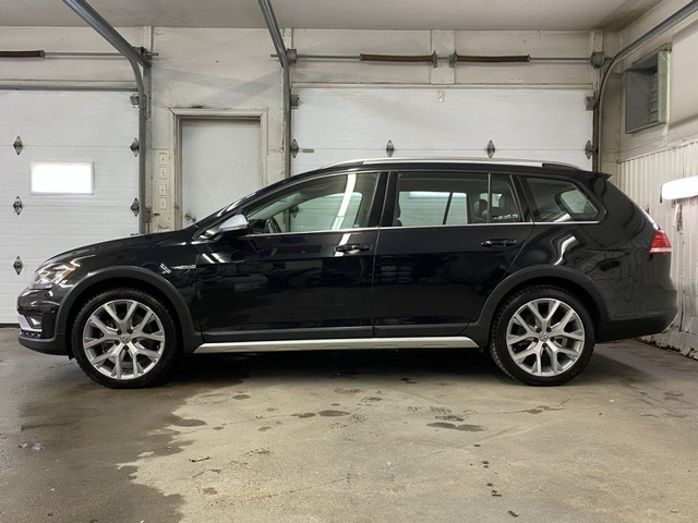 2019 Volkswagen Golf Alltrack Execline 4Motion *GPS,Toit pano,Ma in Cars & Trucks in Laval / North Shore - Image 4