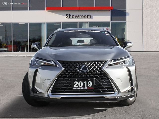 2019 Lexus UX 200 LEATHER, GREAT ON GAS in Cars & Trucks in London - Image 2