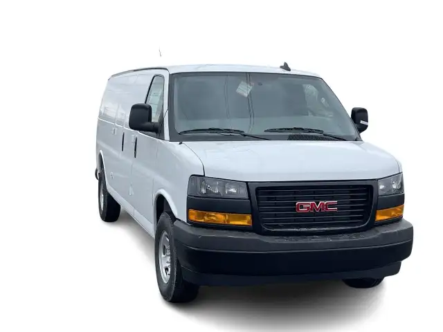 2025 GMC Savana Cargo 2500 WT 155 in Cars & Trucks in City of Montréal - Image 4