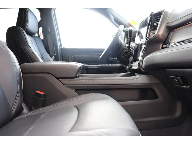 2024 Dodge Ram 3500 LIMITED MEGA DUALLY, CUMMINS/AISIN, LOADED/A in Cars & Trucks in Winnipeg - Image 28