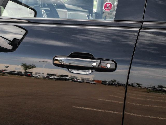 2025 GMC Sierra 3500HD AT4 in Cars & Trucks in Strathcona County - Image 4