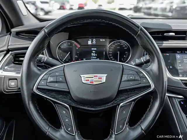 2020 Cadillac XT5 Premium Luxury AWD | 4 New Tires | New Front in Cars & Trucks in Windsor Region - Image 18