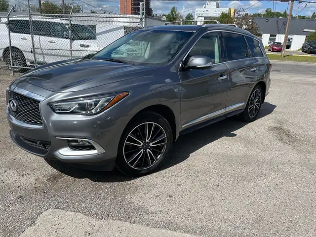 2016 INFINITI QX60 AWD 4dr in Cars & Trucks in Calgary - Image 5
