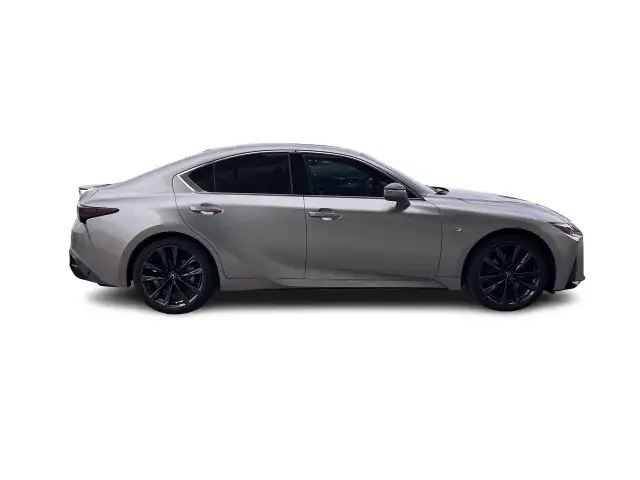 2023 Lexus IS IS 300 in Cars & Trucks in Laval / North Shore - Image 14
