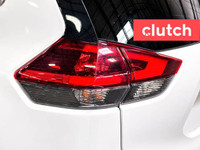 NO ACCIDENTS / CLEAN CARFAX / Climate Control, Dual Zone Front Climate Control, Auxiliary Audio Inpu... (image 9)