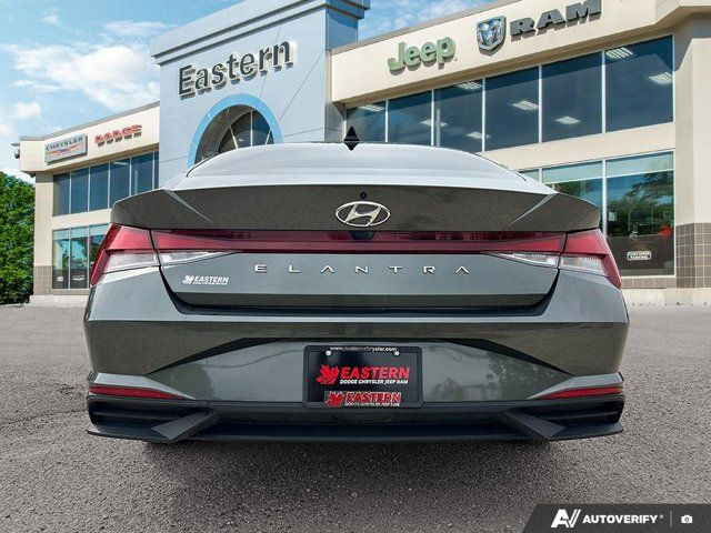 2023 Hyundai Elantra Preferred | Heated Seats | Heated Steering in Cars & Trucks in Winnipeg - Image 4