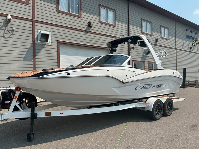  2022 MB Sports B52 23 ALPHA FINANCING AVAILABLE in Powerboats & Motorboats in Calgary - Image 2